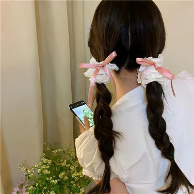 金牌客服董董恩